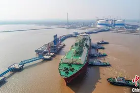 江苏滨海港再接13万立方米天然气 为华东冬季能源保供添“底气”图片