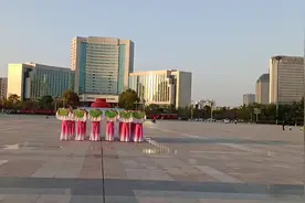 舞蹈类《亲爱的中国我爱你》图片