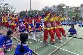 邕宁区百济中学举行第五届文化体育艺术节图片