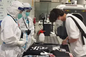 广州海关在同一航班连查5起旅客违规携带象牙制品图片