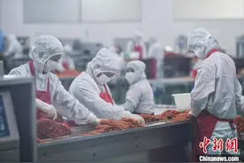 “辣条第一股”诞生  “网红零食”何以“吸金”？图片