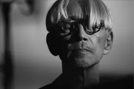 坂本龙一，再看满月升起图片