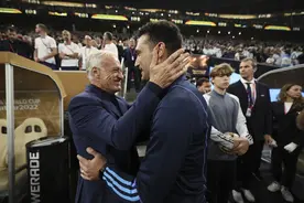 （卡塔尔世界杯）足球——决赛：阿根廷对阵法国(8)图片