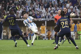 （卡塔尔世界杯）足球——决赛：阿根廷对阵法国(33)图片