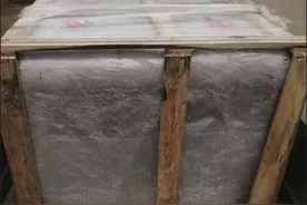 德邦快递收440元快递费却拒绝送件上门！老人骑车20公里拉回100公斤货物……图片