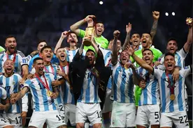 法球迷请愿“重踢决赛”，阿根廷球迷：我们也可以请愿让法国人不再哭泣图片