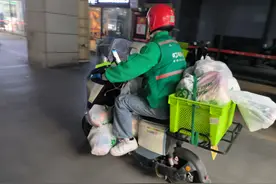 兼职小哥上线！叮咚买菜推出多重措施“招兵买马”，人手正全力补充，欢迎加入保供队伍图片