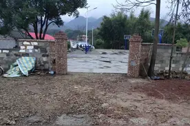 江西“夫妻持械上门打人反被打伤”案将宣判 辩方律师：坚持按正当防卫辩护图片