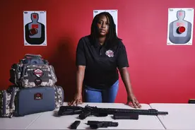 【透视】美国白人至上主义猖獗导致黑人枪支拥有率飙升图片