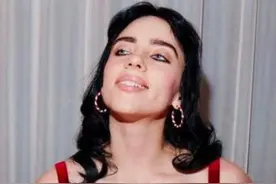 赢麻了！碧梨晒21岁庆生趴热辣写真 比伯夫妇现身图片