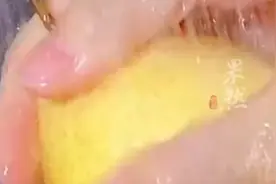 “宝鹃嗓”、“吞刀片”如何缓解？中医专家：可尝试梨带皮煮水图片