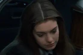 从公主变女王!电影频道12.24播出安妮·海瑟薇佳作图片