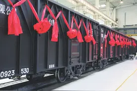 22辆70吨级新型运煤专用敞车直供宁东铁路图片