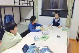 从陌生到熟悉直至走进心灵，这位导师成了学生们能交心的“大朋友”图片