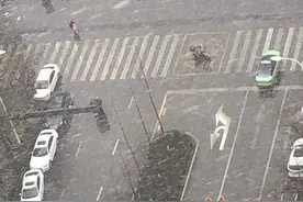 你那里下雪了吗？西安市民晒出飘雪照片图片