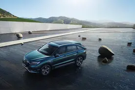 东风Honda UR-V，创享品质出行高端座驾图片