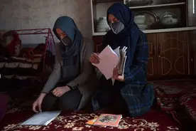 塔利班禁止女性雇员工作后，三个国际组织发布联合声明图片