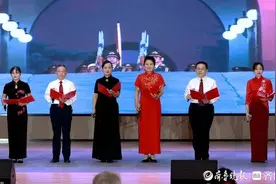 诗歌|张艳华：我爱上了朗诵图片