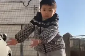 萌娃自己录制跳舞视频，跳得有模有样还能卡点图片
