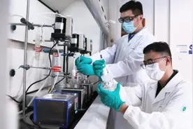 突破技术瓶颈！中海油服自主研发高端钻井液核心材料在我国海上油田首次成功应用图片