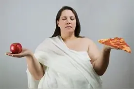 腋下“多肉”因为胖？或是副乳刷的存在感图片