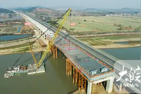 全线两座特大桥主梁合龙 宁芜高速改扩建项目实现突破进展图片
