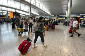 英国、法国、西班牙同日宣布对中国旅客采取新政策图片