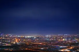 独家视频丨习近平：祝愿祖国繁荣昌盛、国泰民安！祝愿大家新年快乐、皆得所愿！图片