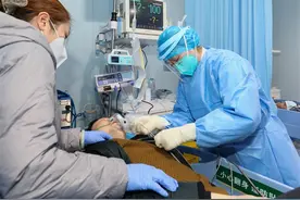 同济医院全院统筹 全力以赴提升新冠感染重症患者救治成功率图片