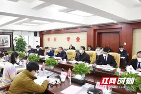 湖南两年完成56家沿江化工企业搬迁改造  有效破解“化工围江”图片