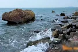 “人脱一层皮，岛披一层钢”，走进守岛官兵的真实生活视频封面