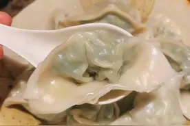一吃就上瘾！“虾肉荠菜馄饨”教程来啰！图片
