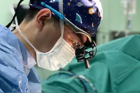 19岁少女手指意外成“白骨”，六院骨科世界首例断肢再植成功60年再创奇迹图片