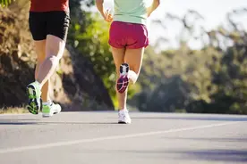 热爱跑步的您，该如何选择合适的跑鞋？图片