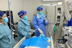 为全力救治新冠危重症患者，这家医院推出“三个三”模式图片