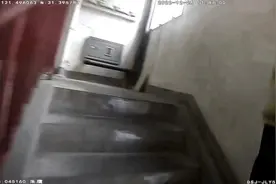 九旬老人昏迷不醒 警民合力送其就医图片