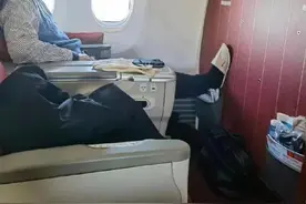 海南航空头等舱乘客吸烟空乘“不闻不问”？回应称是监控盲区图片