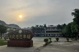民生样本  年度记录丨免费营养餐  按下农村孩子成长“快进键”图片