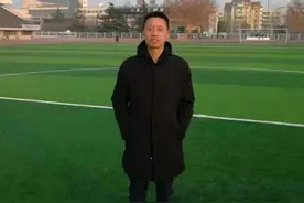 给母亲洗脚图片