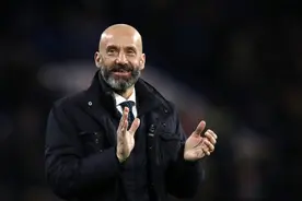 意大利足坛名宿维亚利因病去世图片