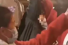 上海迪士尼顶流网红又被拍头，网友气疯！警方已展开调查！图片