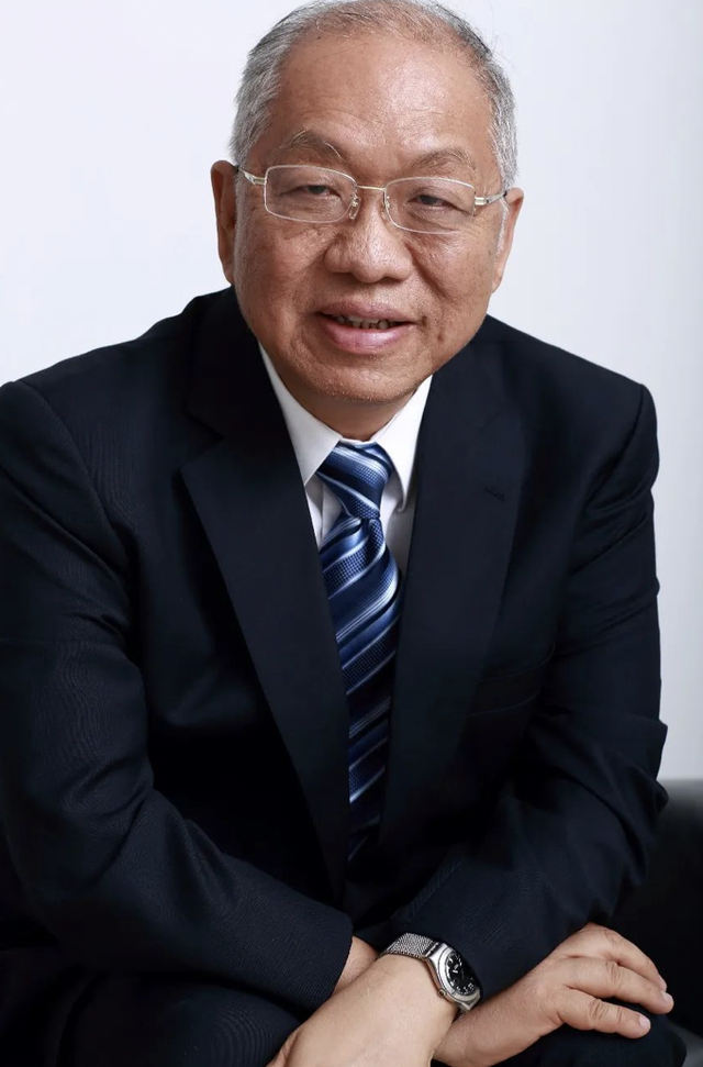 丘成桐：做学问“无问东西”，是父亲留给我的财富