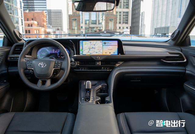 皇冠全新SUV曝光！动力比保时捷Macan还强，最快年内进口引入