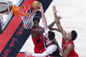 （体育）篮球——NBA常规赛：猛龙胜开拓者图片