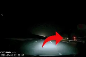 高速公路上开车“睡着了”，结果“DuangDuangDuang”图片