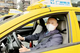 孕妇突然羊水破了，如约守护爱心车队“的哥”紧急护航送医图片