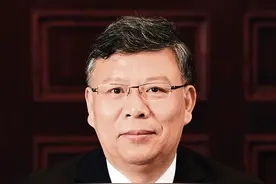 瞭望 | “双一流”高校的人才培养使命——专访中国工程院院士、华中科技大学校长尤政图片