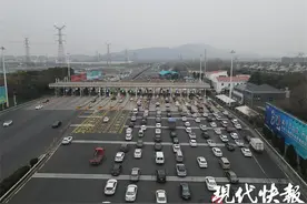 年堵来了，南京已进入节前高峰出行模式图片