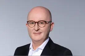 全球交付超200万辆！梅赛德斯-奔驰商责并举，以高质量可持续发展迈进2023图片