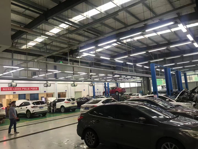 2023新开场丨4S店“走进来”也“走出去”